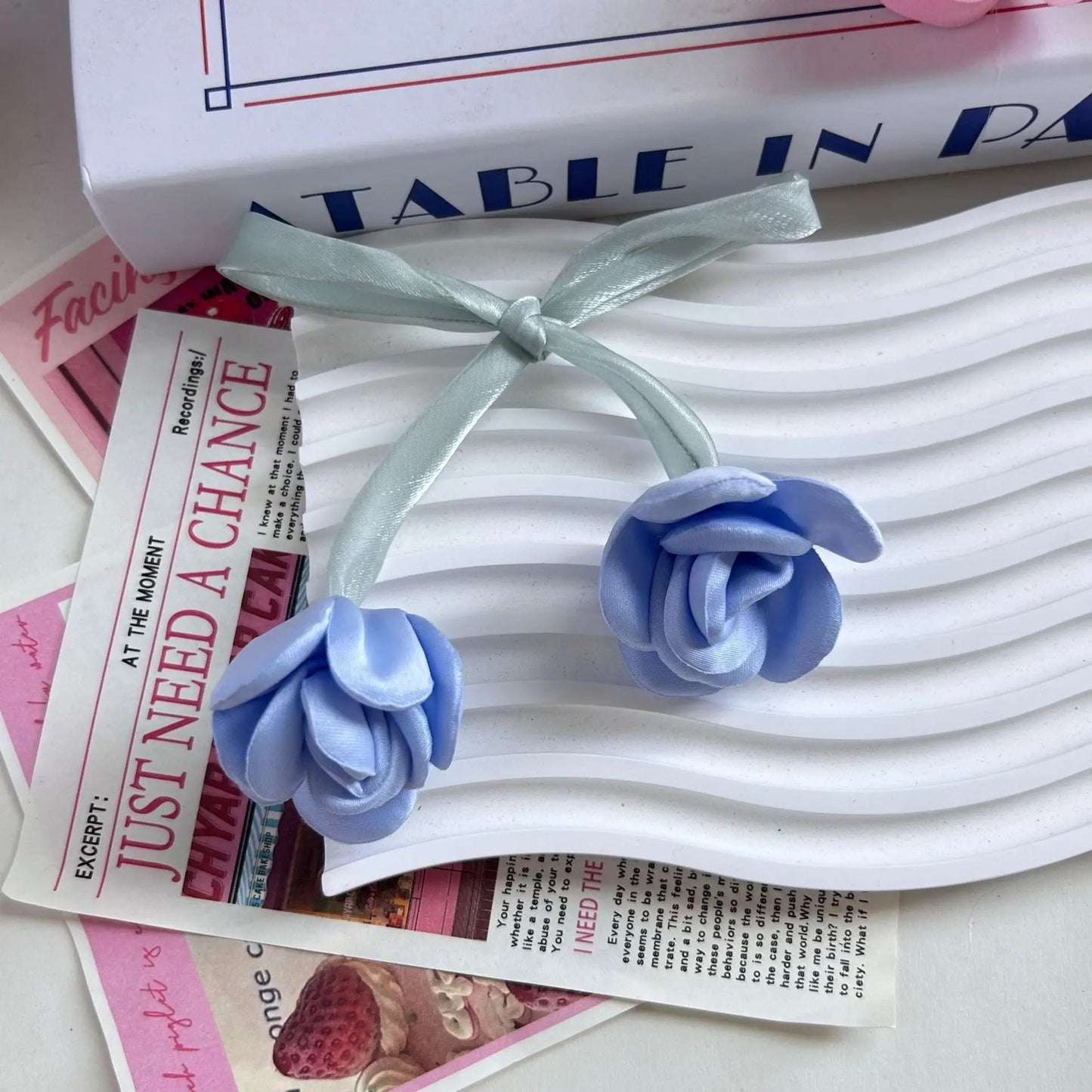 Sweet Tulip Bow Flowers Cake Decoration