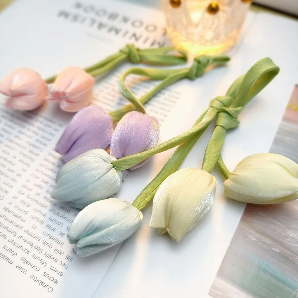 Sweet Tulip Bow Flowers Cake Decoration